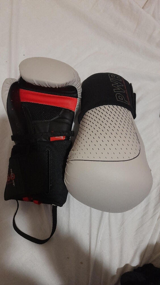 Boxing gloves - 1