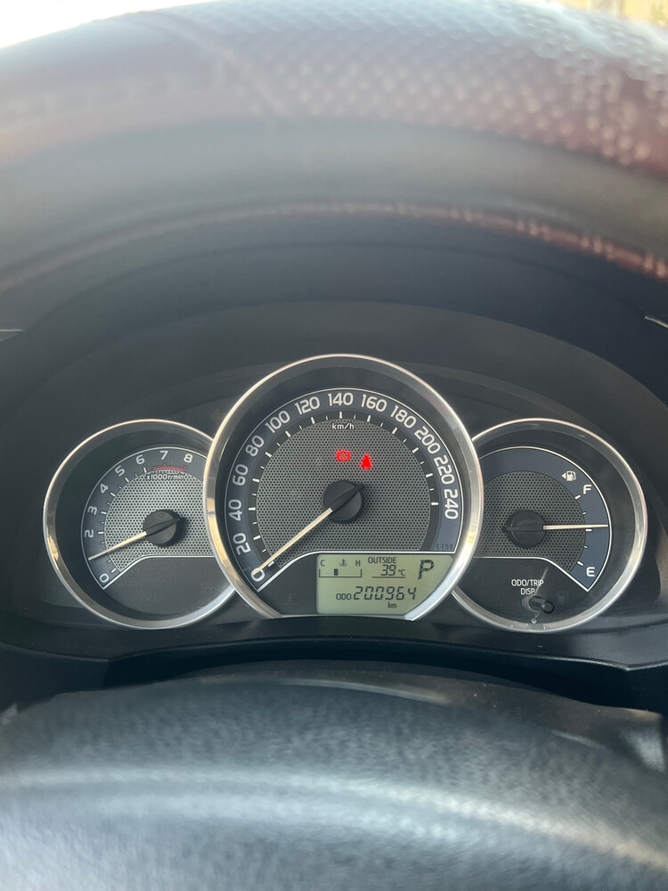 Toyota corolla 2014  - 9