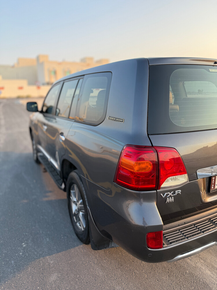 land cruiser premium edition - 2