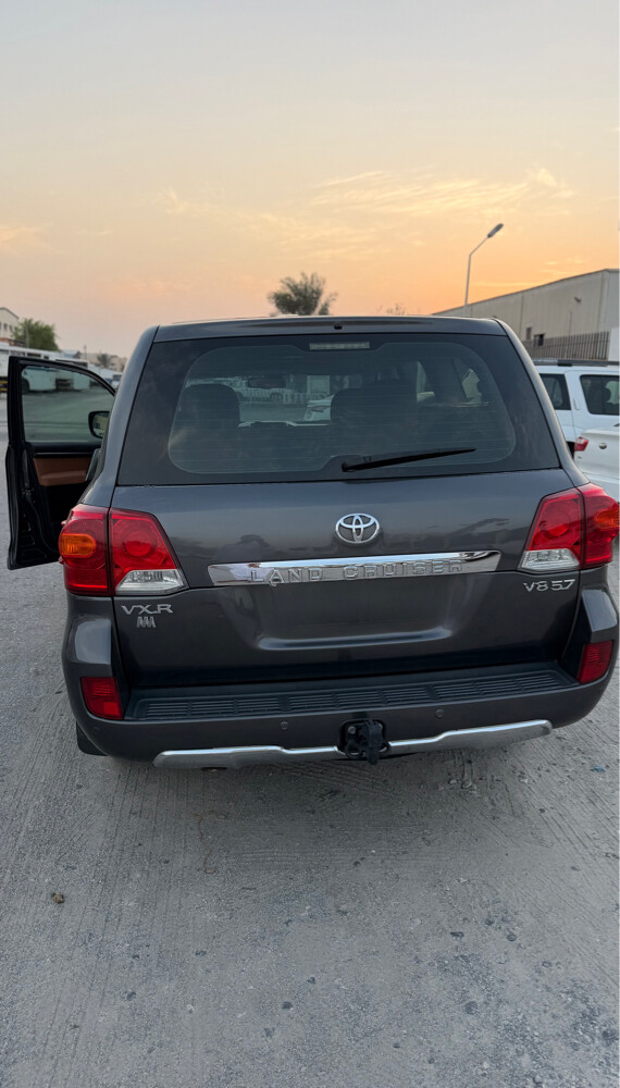 land cruiser premium edition - 3