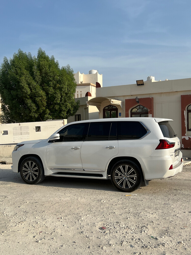 لكزس ٢٠١٧ - 3