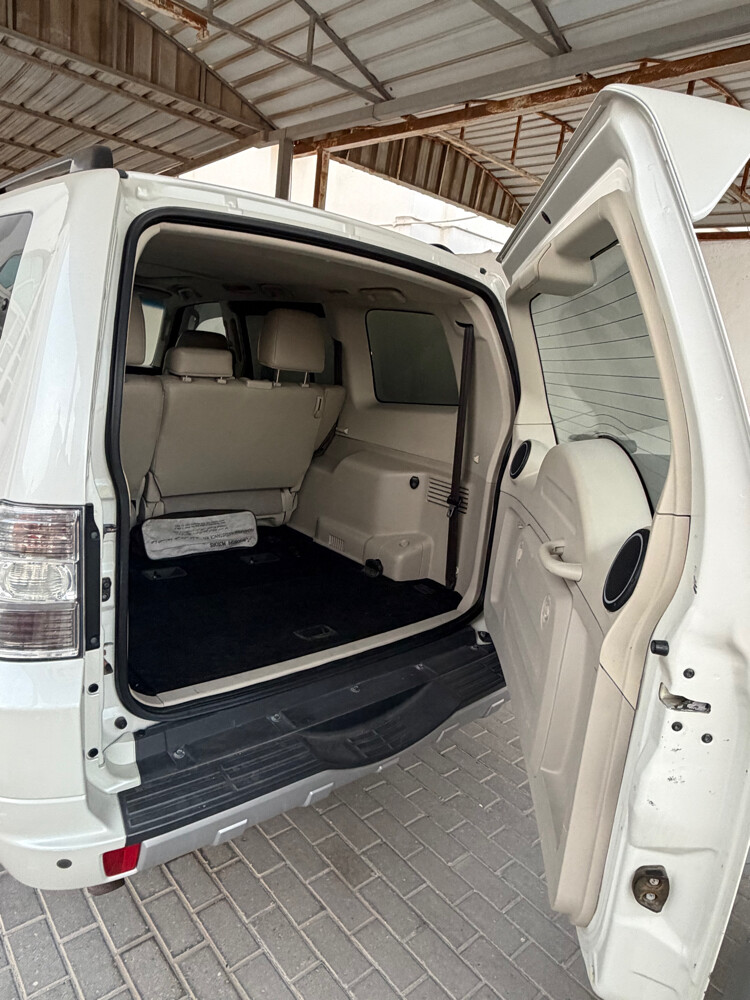 Mitsubishi Pajero 2014 full opt - 9