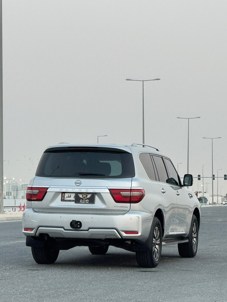 نيسان تيتانيوم - 4