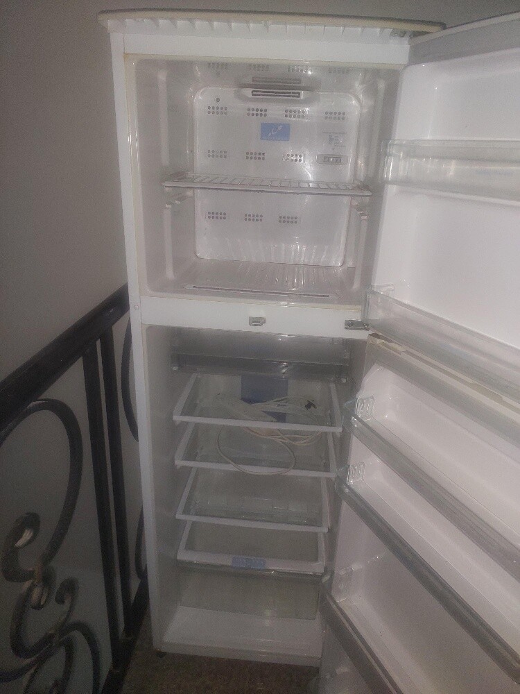 Hitachi frige - 2