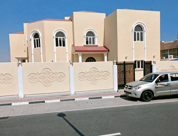 Luxury Villa for Rent in Al Dafna - 1