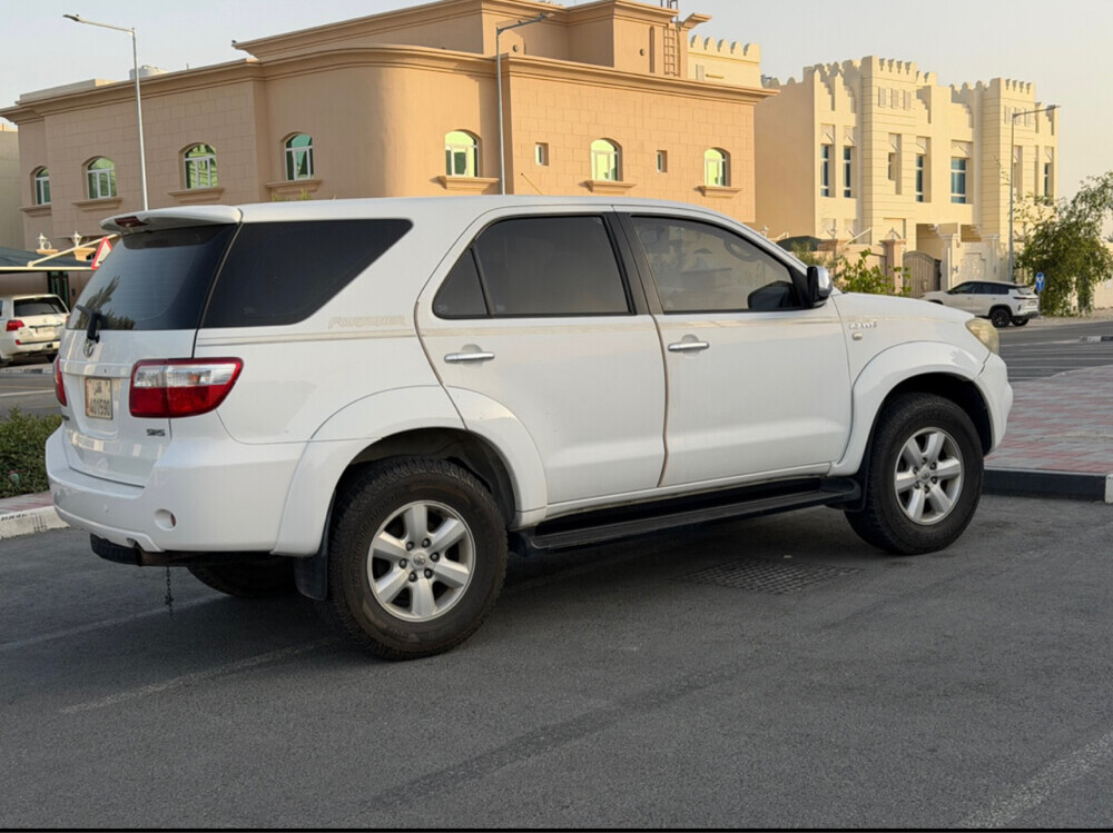 fortuner 2010 - 6
