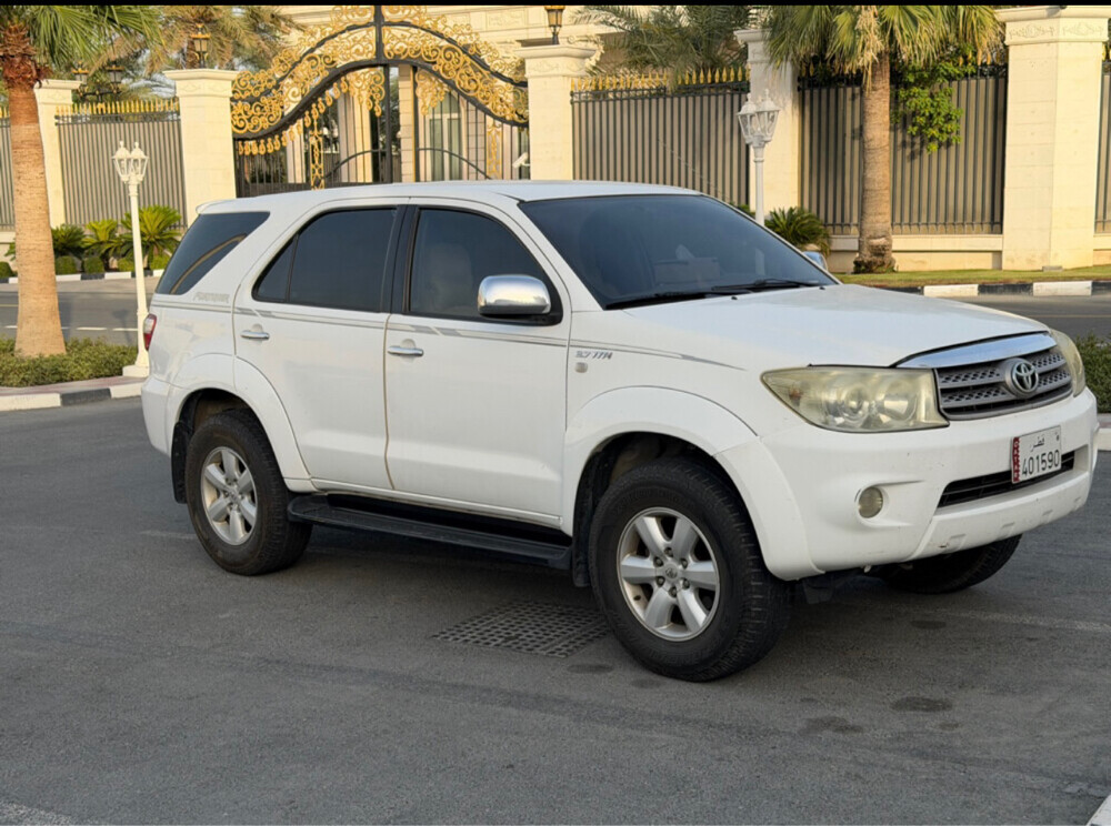 fortuner 2010 - 5