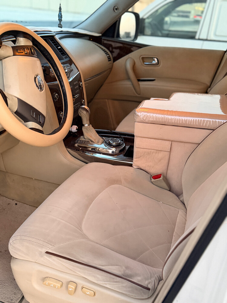 Nissan patrol 2012 LE Platinum - 4