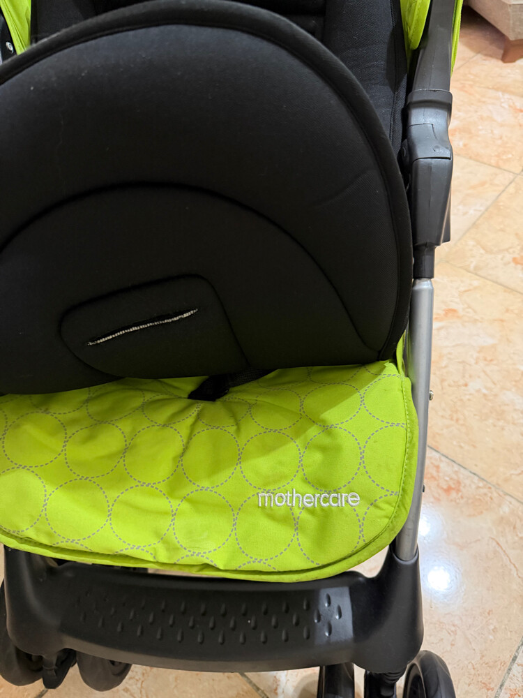Mothercare Stroller/Juniors Carseat - 5