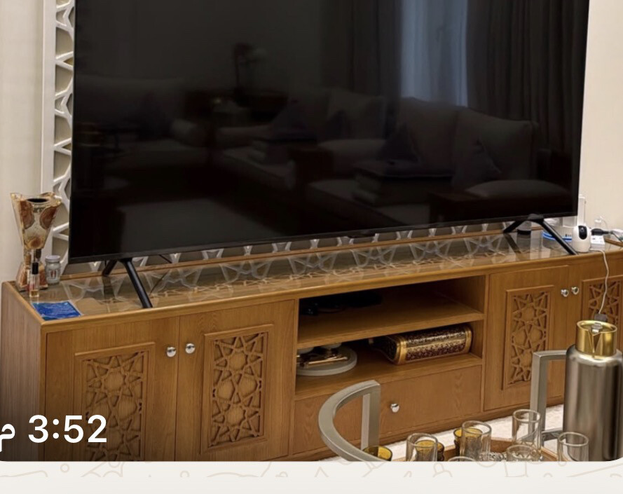 طاولة تلفزيون للبيع - 1