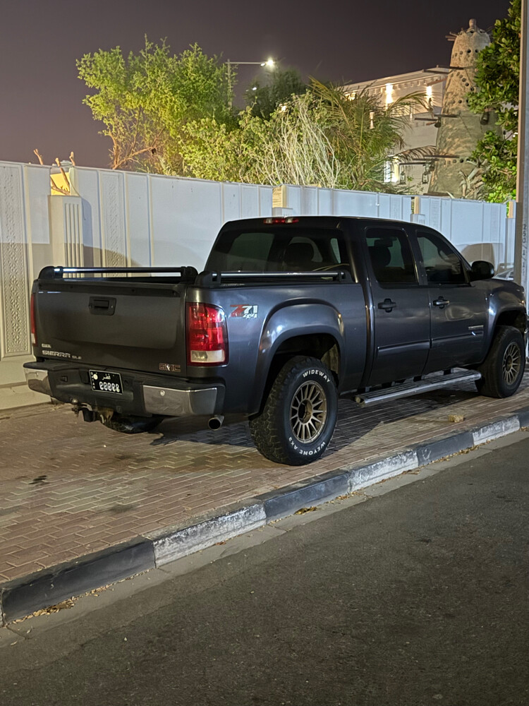 GMC 1500 4x4 - 4