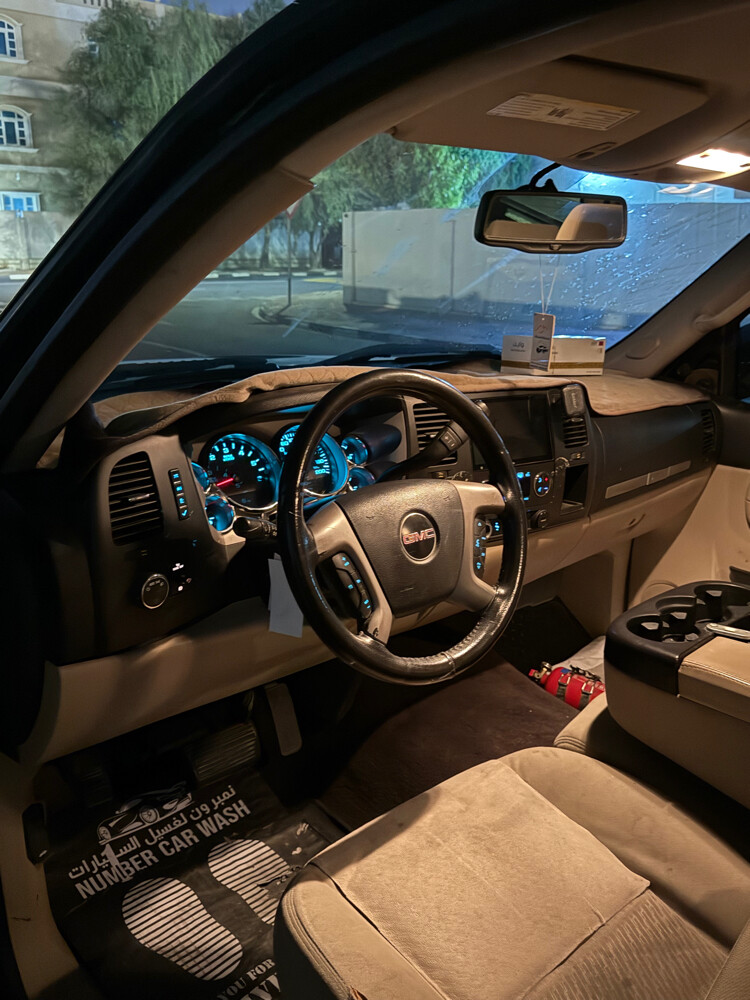 GMC 1500 4x4 - 2