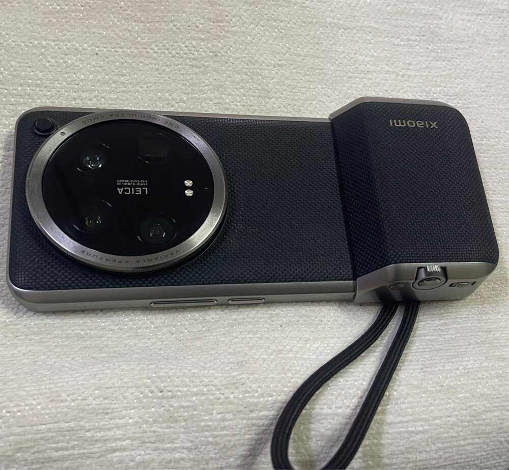 xiaomi 14ultra with photography kit - 10