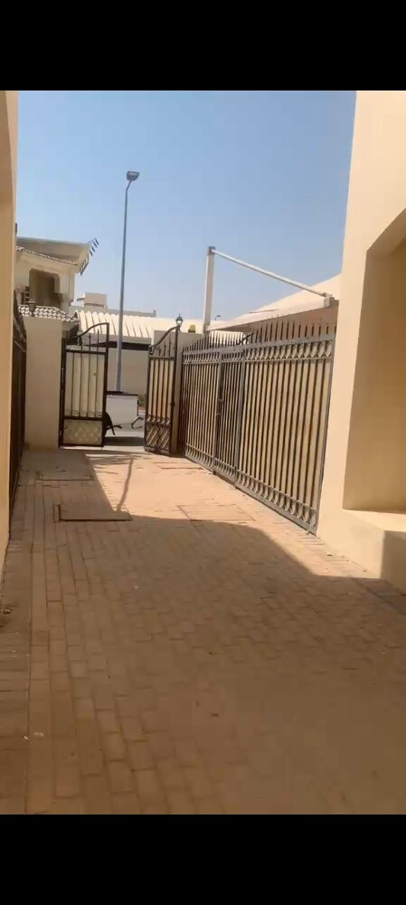للايجار فيلا بالدحيل اسكان - 11