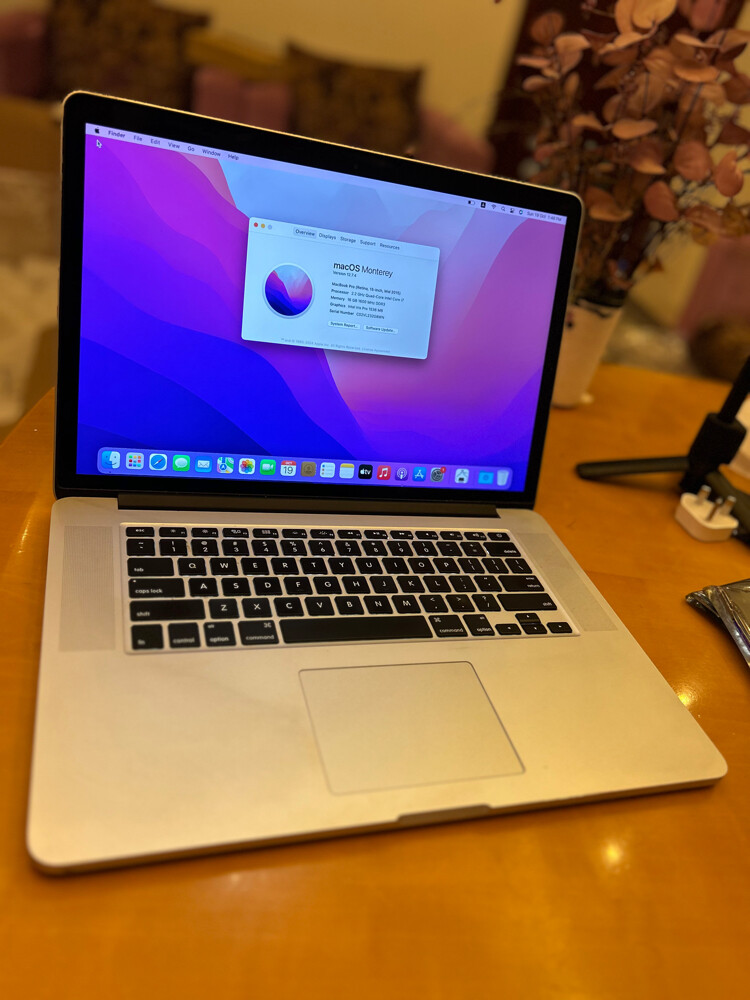 Apple orignal  i7 16GB RAM USA  - 8