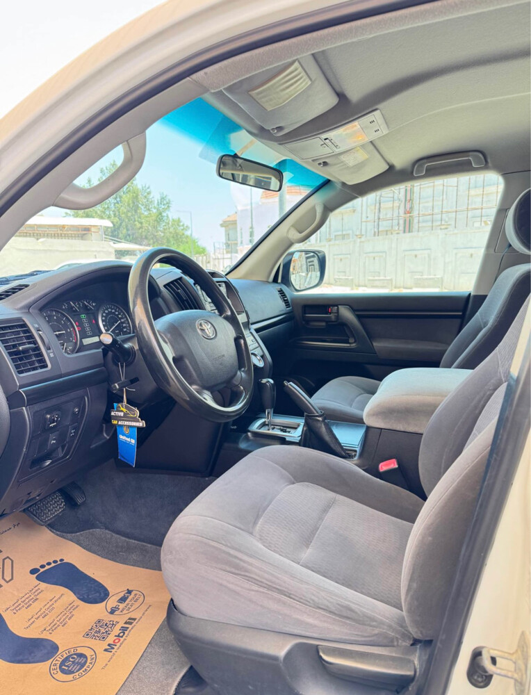 Land Cruiser 2014 G - 2