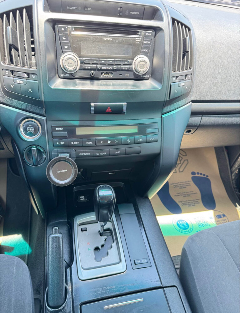 Land Cruiser 2014 G - 5