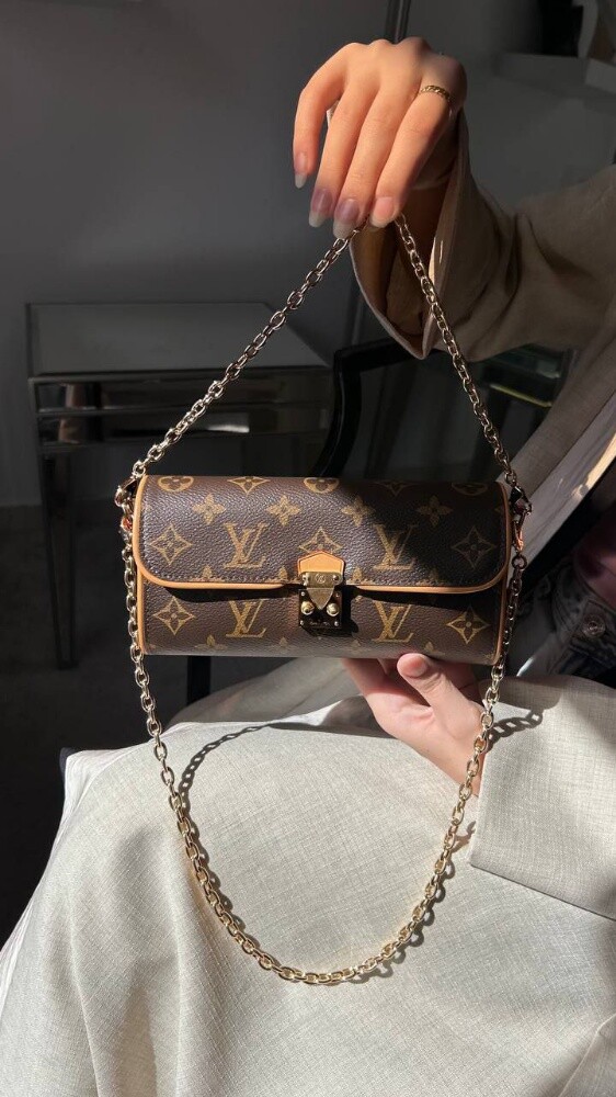 Louis Vuitton Pochette Camille - 2