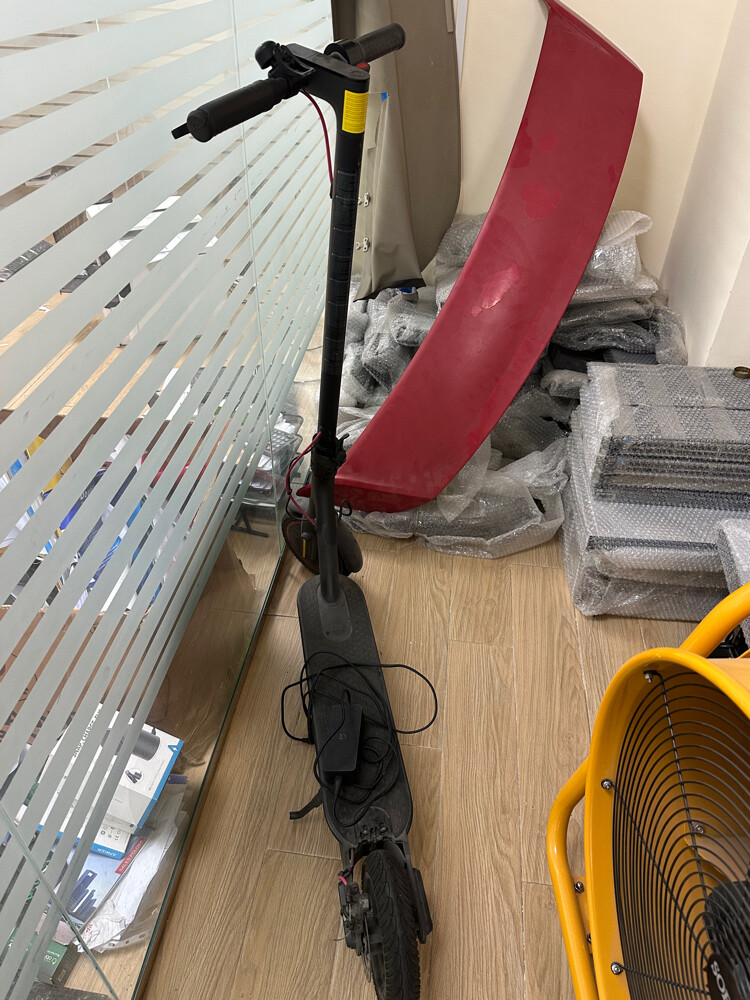 Xiaomi Mi and electric scooter - 2