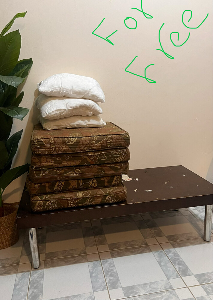L shapeed sofa  - 2