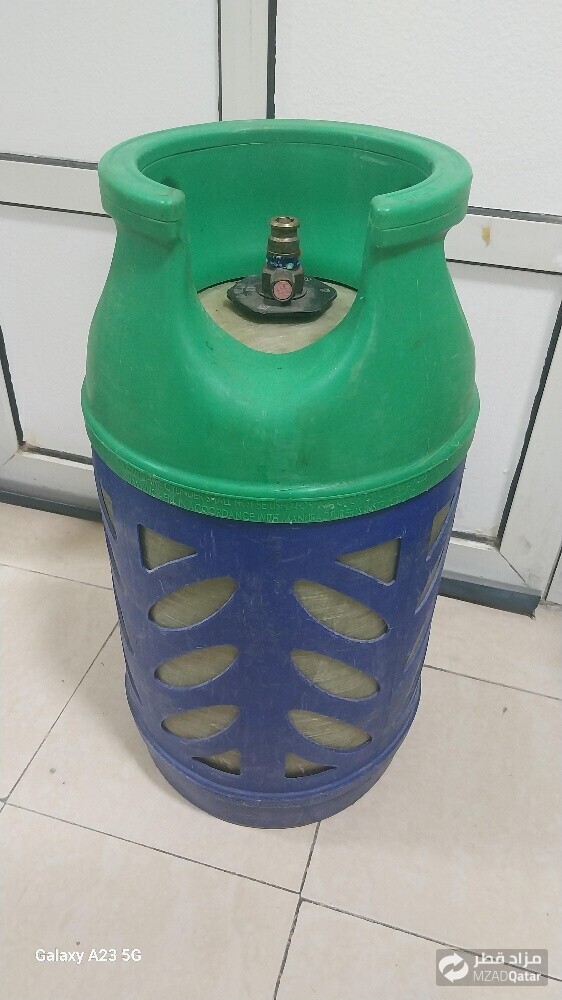 Gas cylinder with Regulator & hose - 1