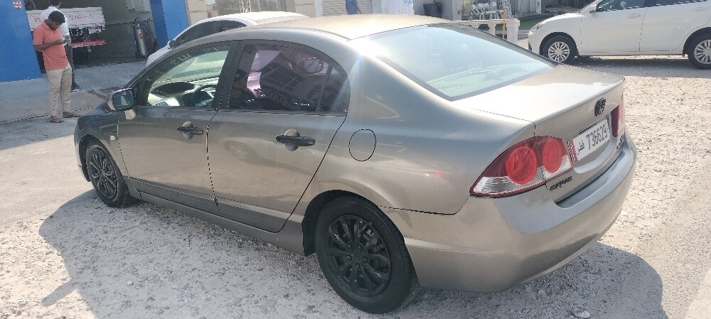 سيارة هوندا سيفيك 2008 للبيع - 4
