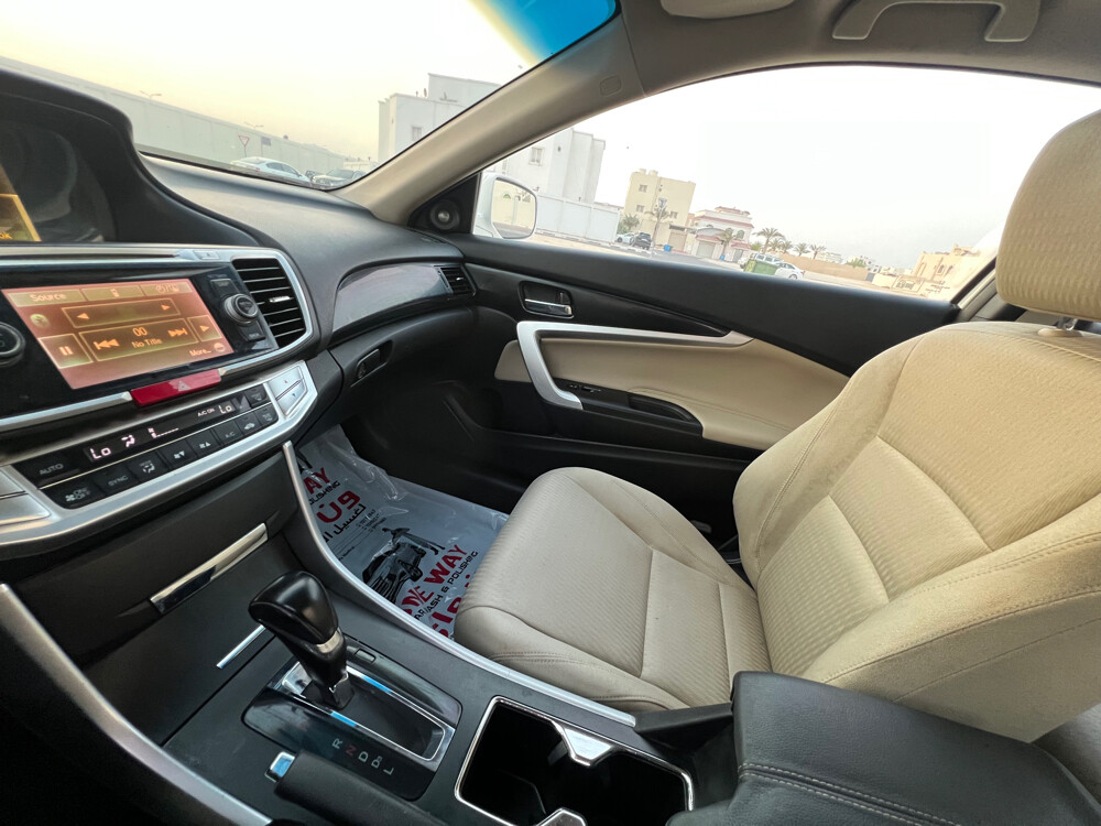 Honda Accord Coupe - 8