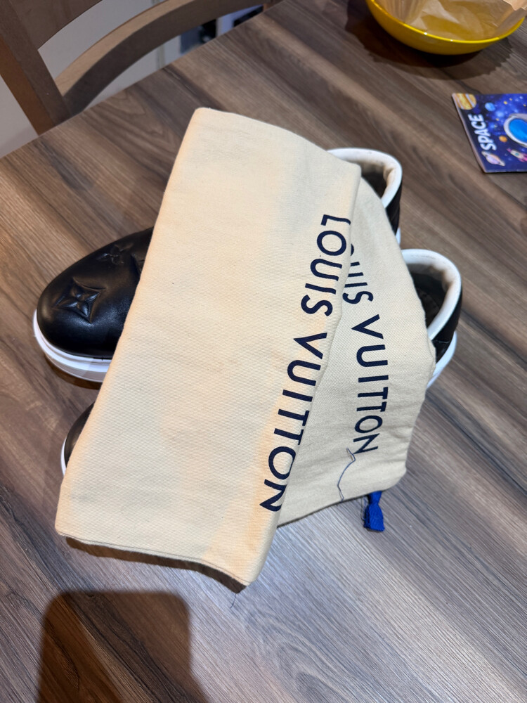 louis Vuitton - 1