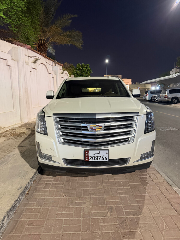 2015 Cadillac Escalade platinum  - 2