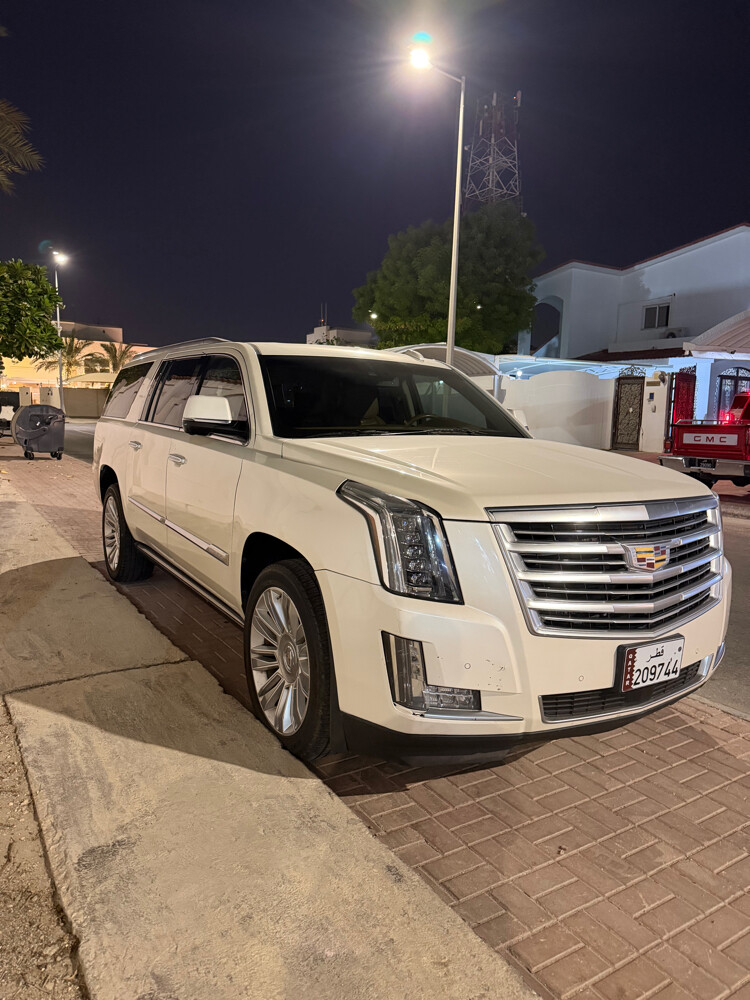 2015 Cadillac Escalade platinum  - 4