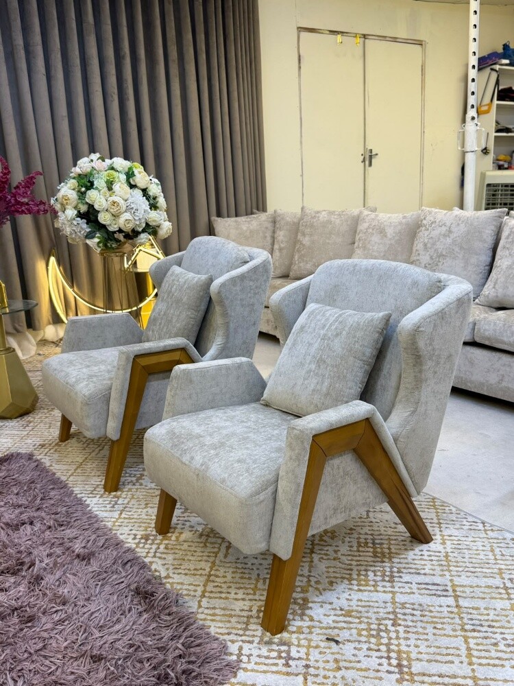 Branded like new sofa 3+3+1+1 sale. - 3