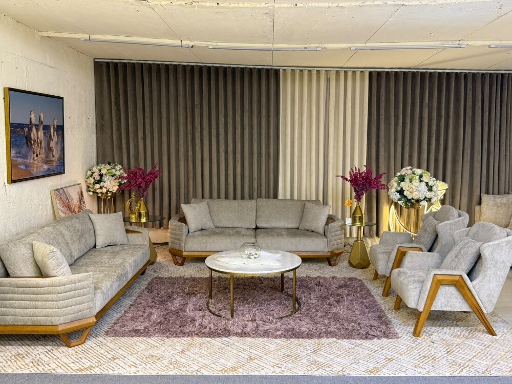 Branded like new sofa 3+3+1+1 sale. - 1