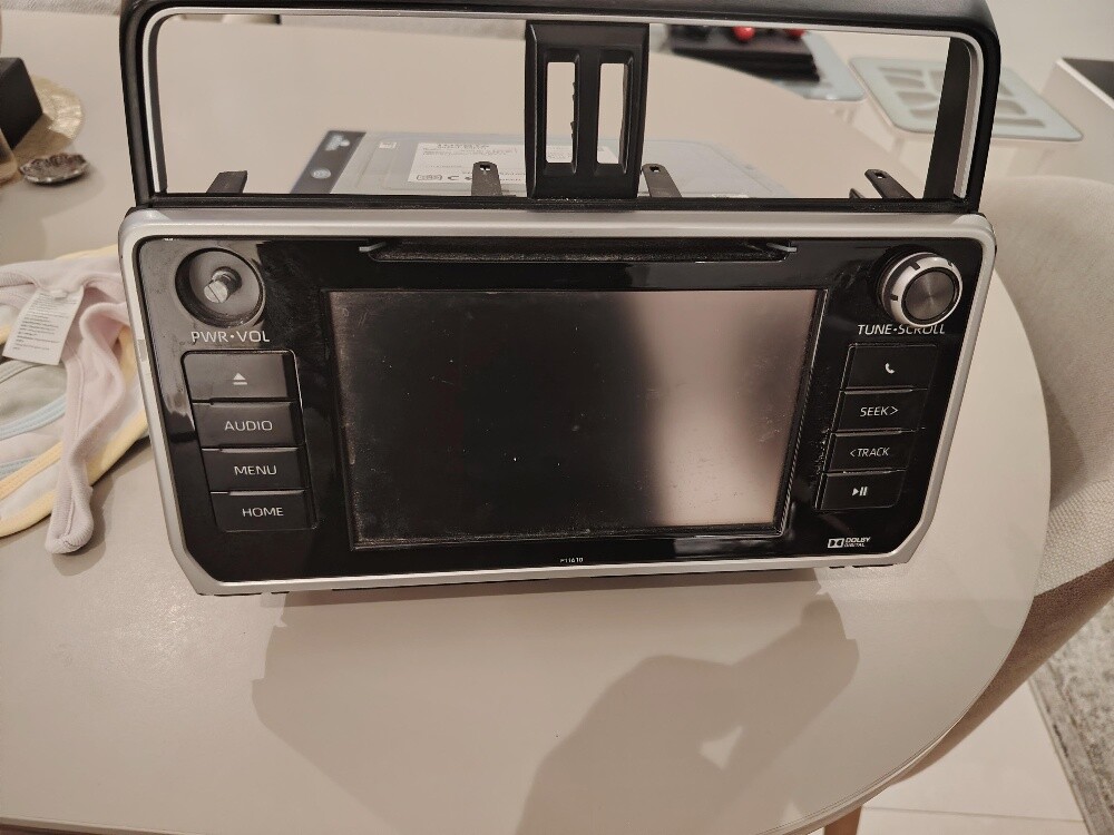 Prado 219 screen original - 2