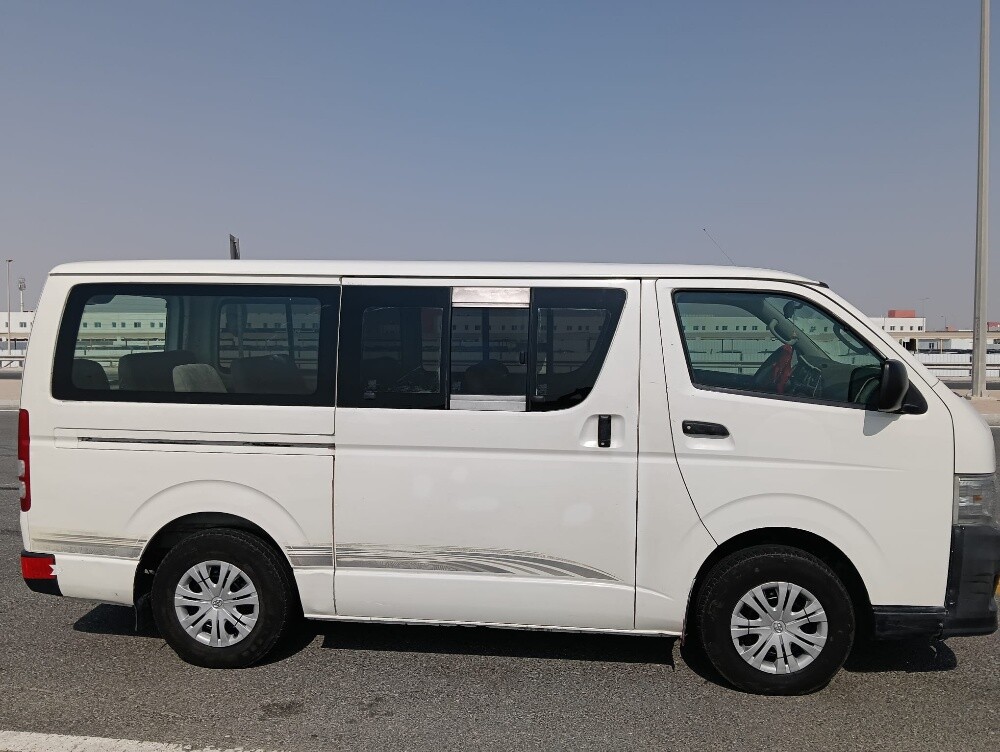 Toyota hiece 2011 - 5
