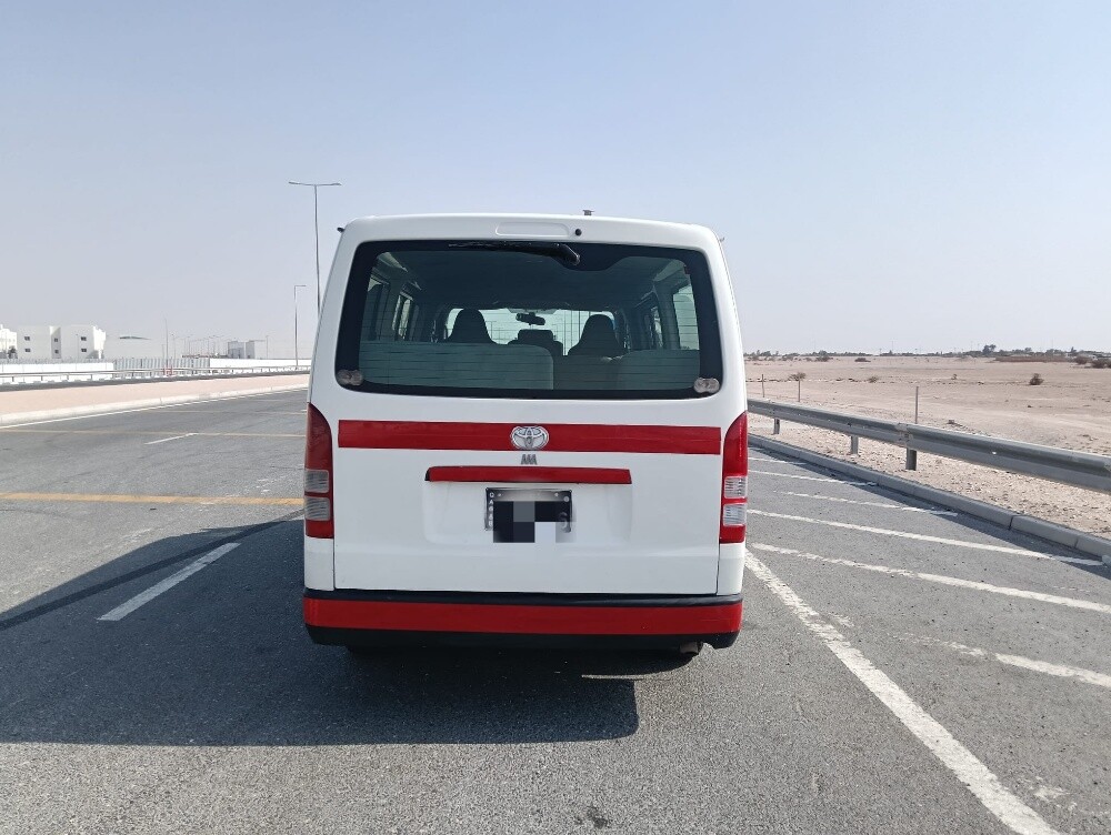 Toyota hiece 2011 - 4