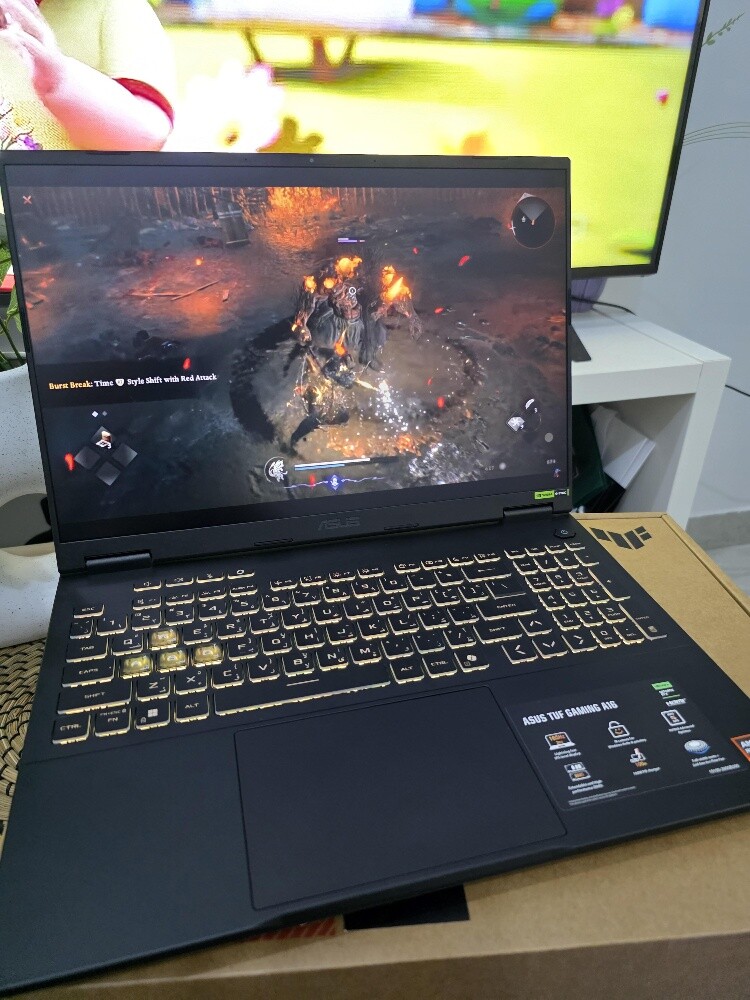 RTX 5060 Asus Tuf A16 16/1TB - 1