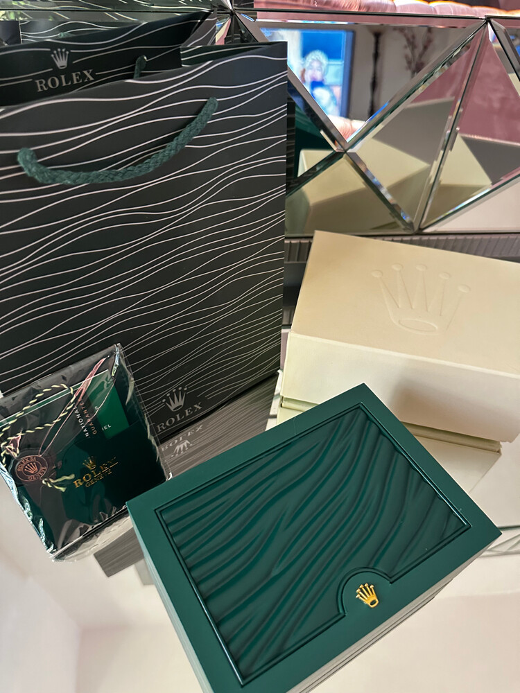 ROLEX TOP GRADE WITH BRAND BOX - 12
