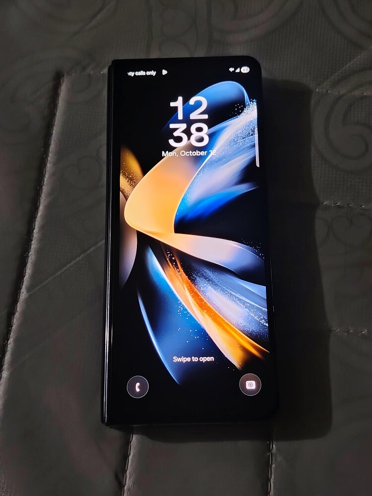 Samsung Z Fold (4) 256GB RAM 12GB - 5