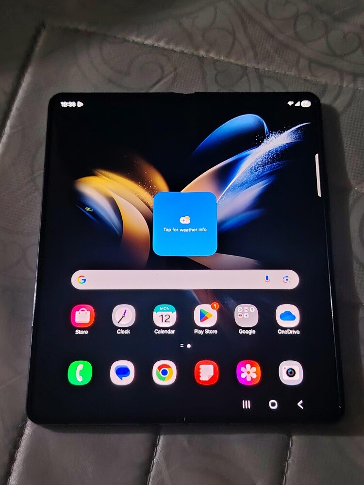 Samsung Z Fold (4) 256GB RAM 12GB - 1