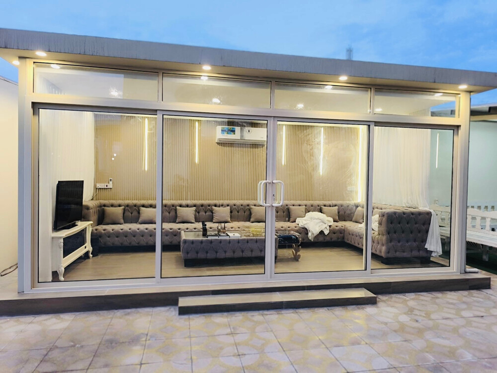 ALUMINIUM UPVC & STEEL & GLASS - 10