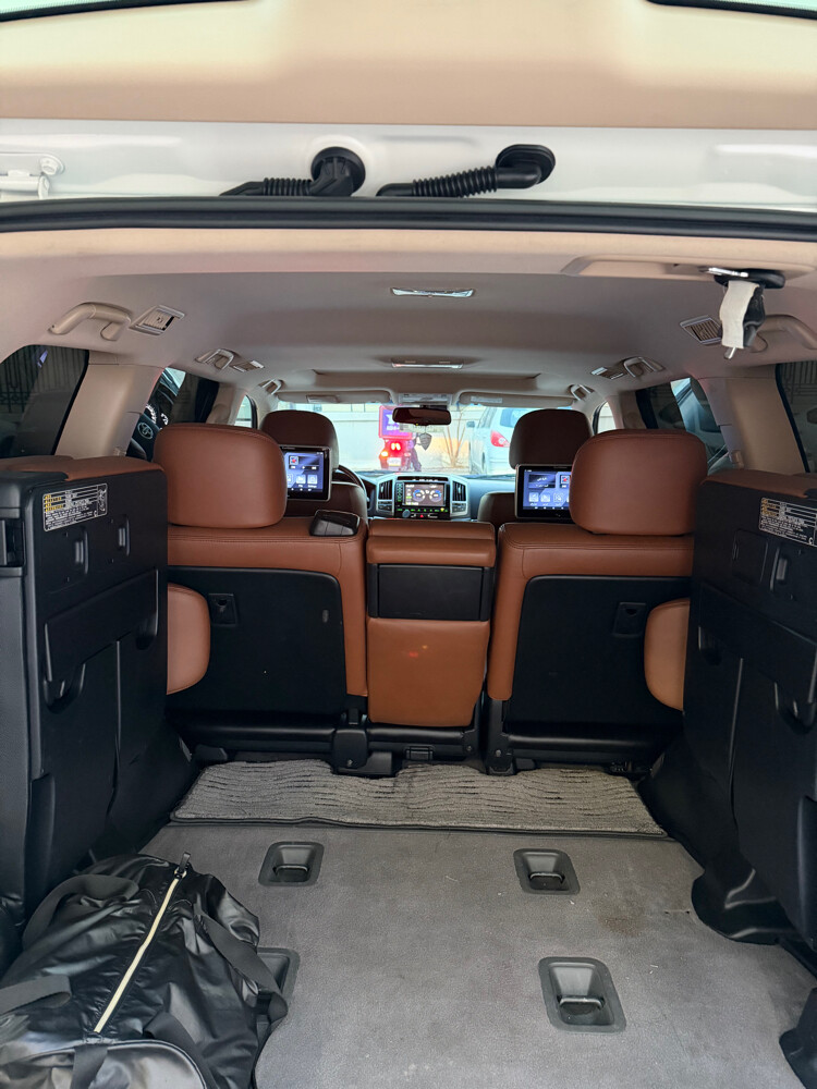 premium edition Toyota VXR 2015 - 3