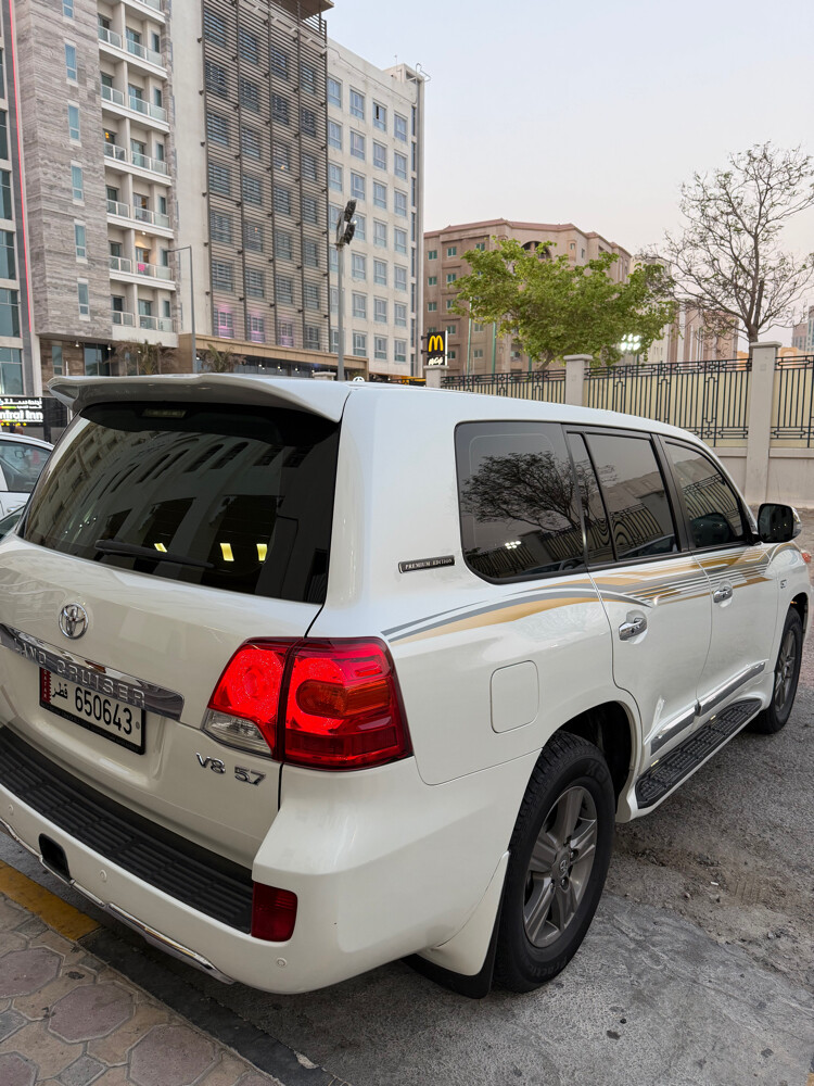 premium edition Toyota VXR 2015 - 4