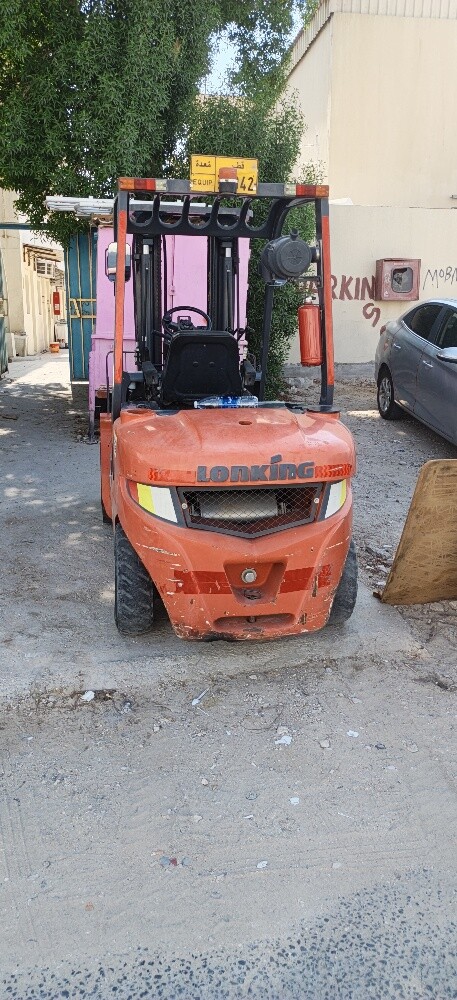 Forklift For Rental - 4
