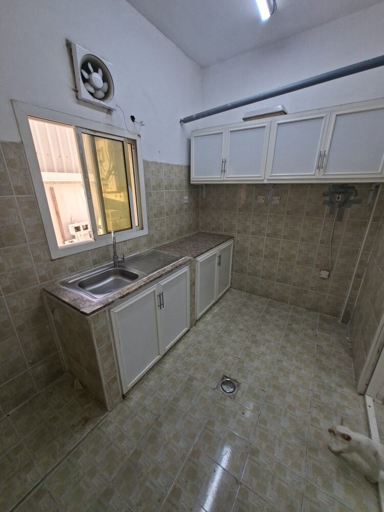For rent in Al Wakra: a room and a - 2