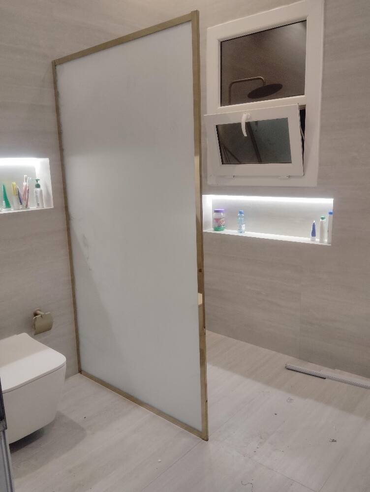 Glass partition for bathroom shower - 6