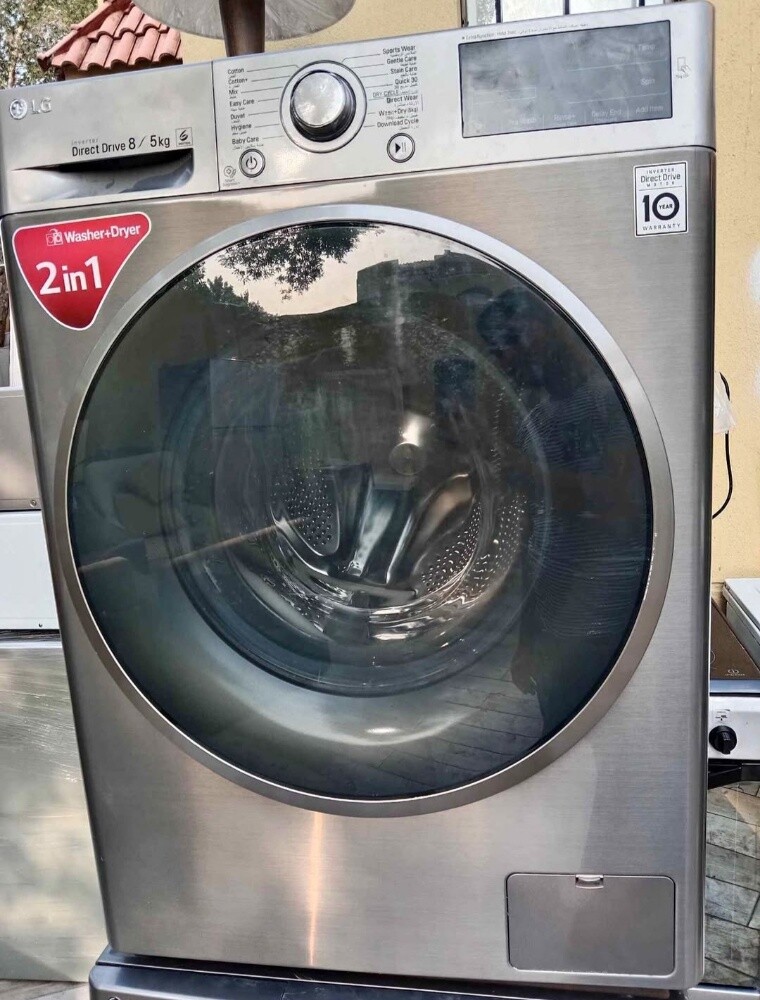 Lg washing machine 8/5 kg. - 1