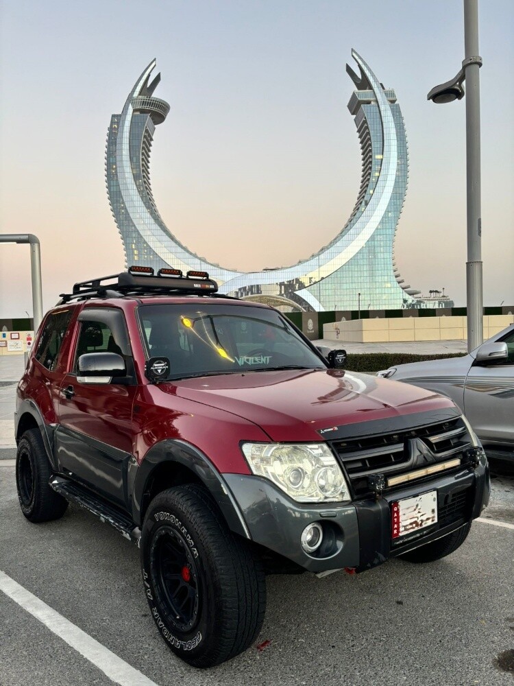 2 Doors 3.8 v6 Pajero - 1