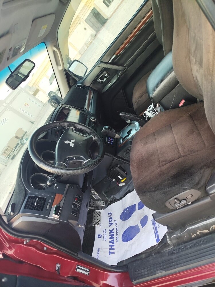 2 Doors 3.8 v6 Pajero - 6