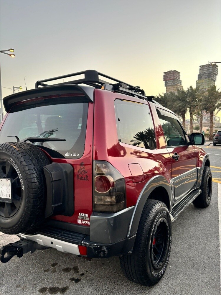 2 Doors 3.8 v6 Pajero - 5