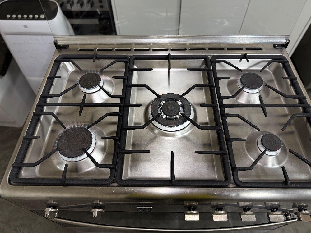 LG Gas Cooker selling - 2